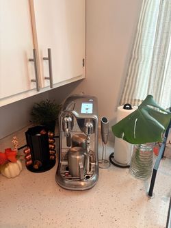 Nespresso Creatista Plus