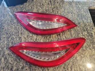 OEM Mercedes Benz W218 Cls550 Cls63 taillights