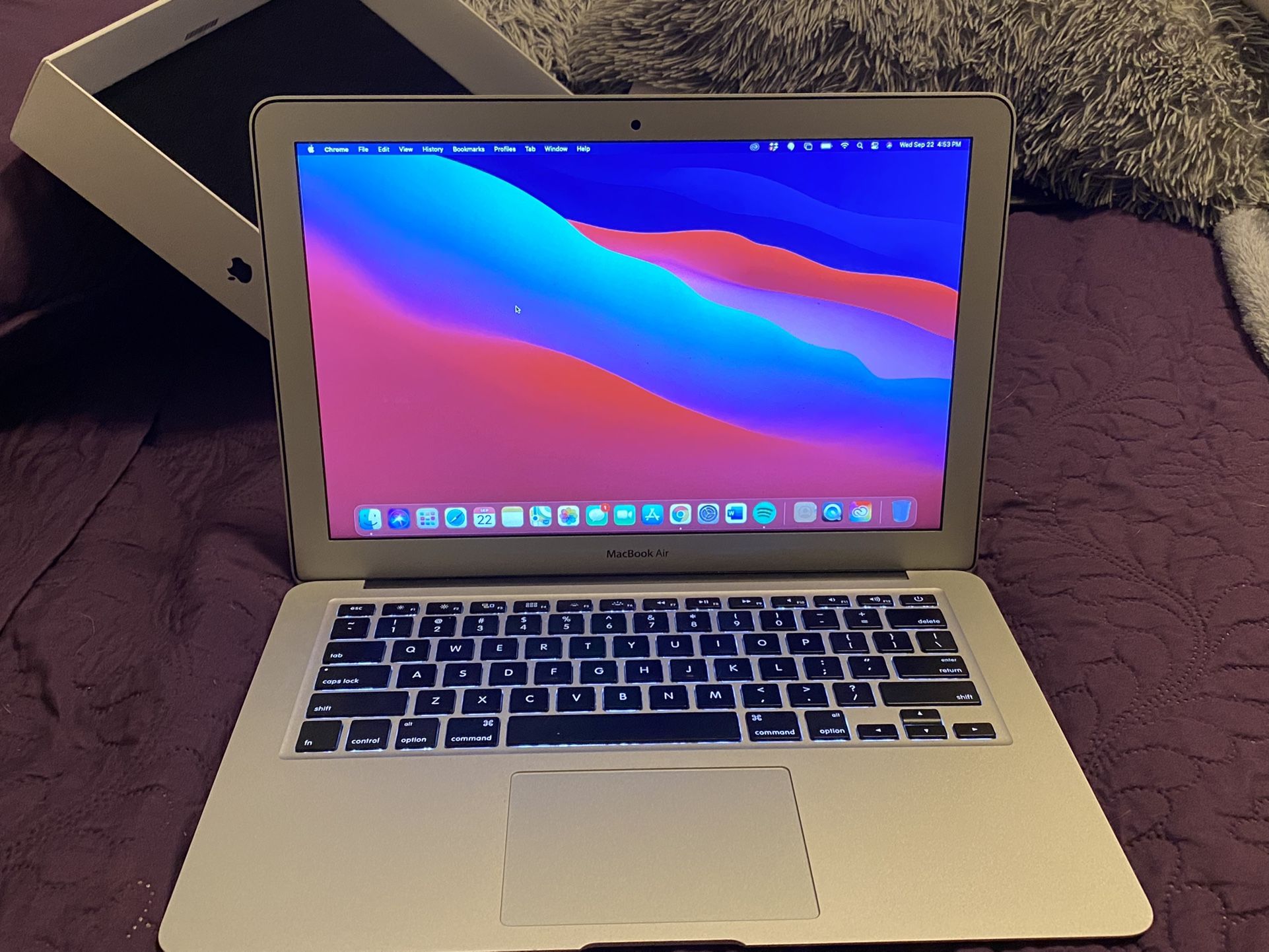 2017 MacBook Air 13” 128gig