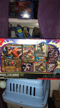 Pokémon mega lucero ex figure collection