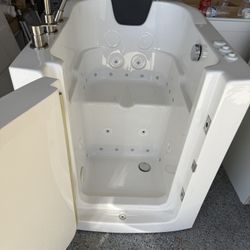 Senior Walk In Tub/shower 