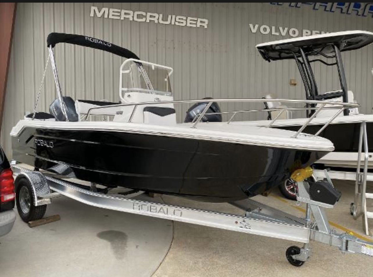 2021 Robalo R160