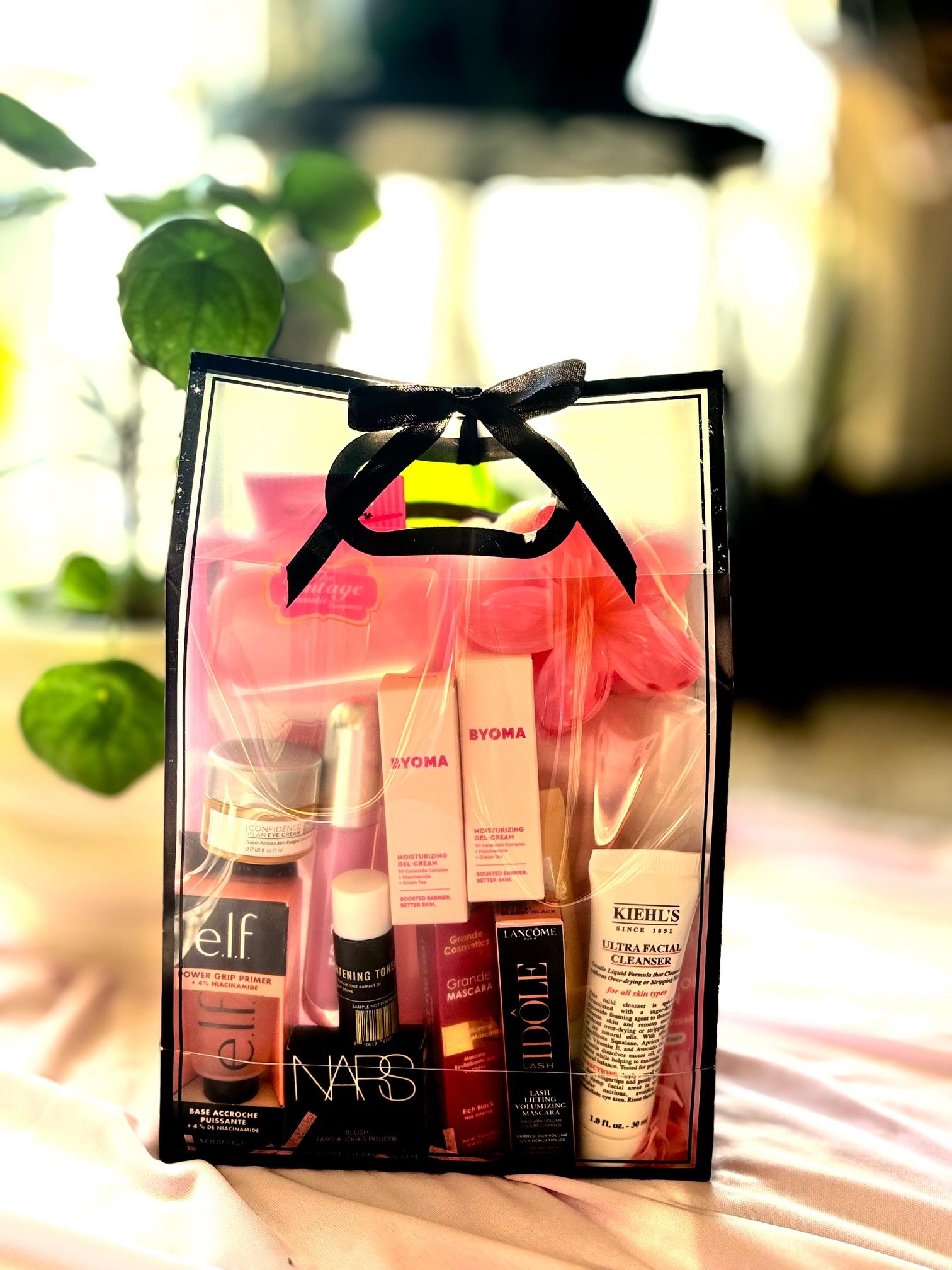 Detail for February 14 Valentine's Day