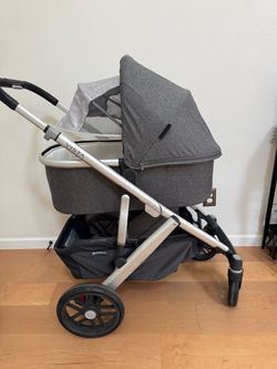 UPPA BABY VISTA STROLLER with bassinet and seat