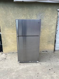 Refrigerator whirlpool