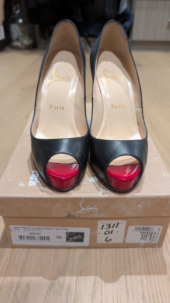 Christian Louboutin peep toe size 35.5 black patent leather