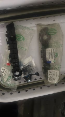 Toyota Front Bumper Bracket & Headlights Brackets Support
