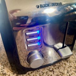 Black & Decker 2 Slice Toaster with 6 setting shade dial, Bagel, Frozen & Cancel Buttons & more