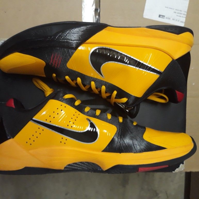 Kobe 5 Bruce Lee Protro Size 11.5