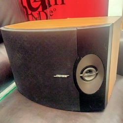 One. BOSE  301 V. SPEAKER LEFT SIDE .  GOOD CONDITION