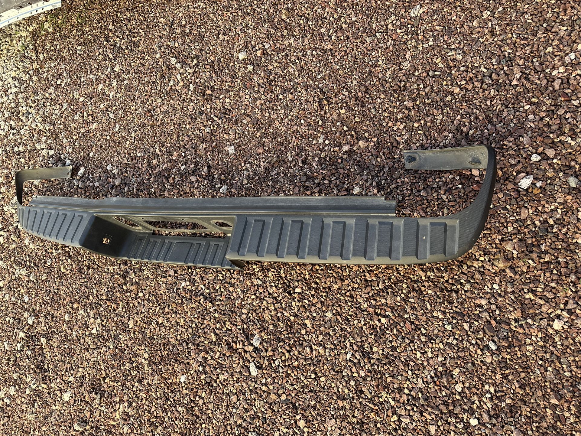 Chevy Silverado Bumper Step 2014 - 2018, Chevy Silverado Rear Bumper Step, Chevy Bumper, OEM Original Part