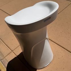 Ledge Signature Bar Stool - 4 available- Seat height 29.5” New