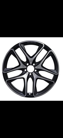 21* AMG Twin 5-Spoke Wheels with Black Accents