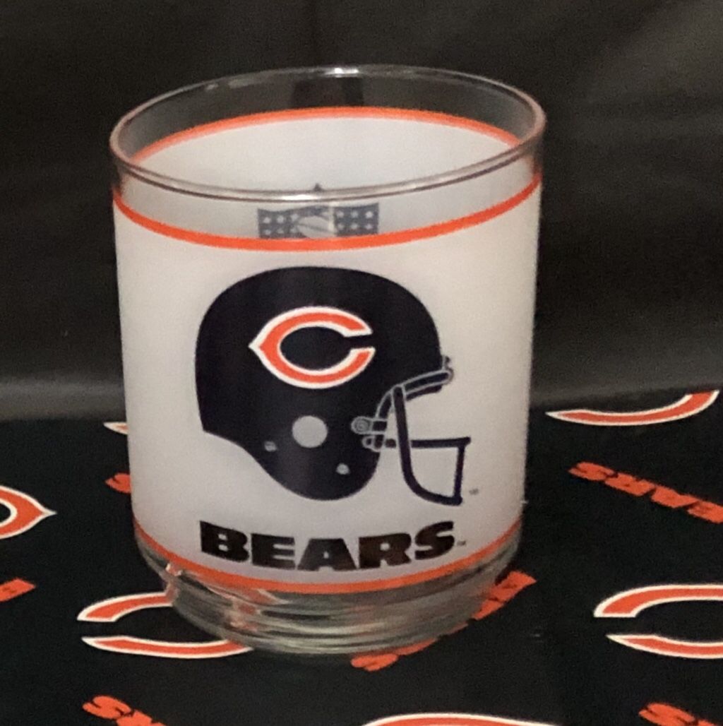 Chicago Bears - Vintage 80s Frosted Mobil Glasses