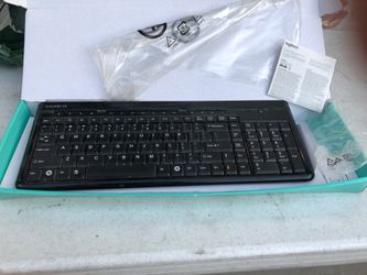 Logitech Wireless combo keyboard MK270