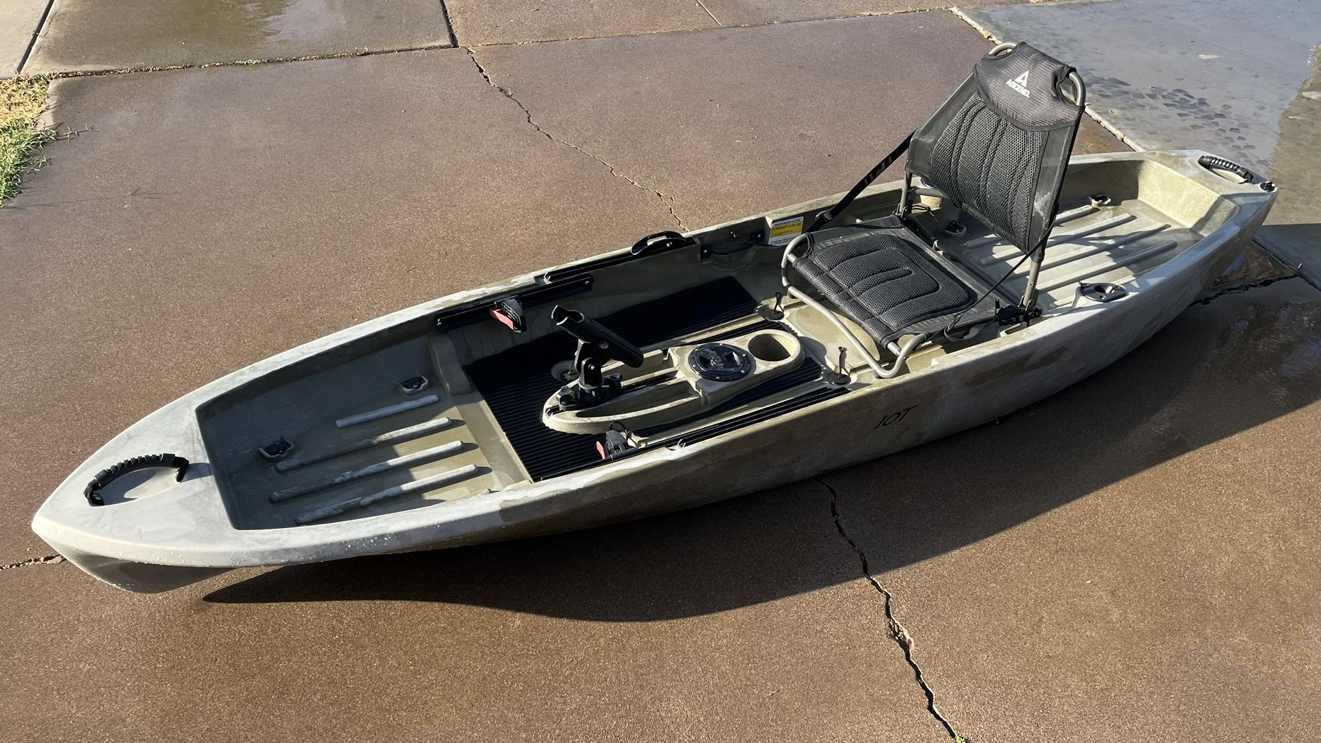 Ascend 10T Sit On Fishing Kayak And Extras