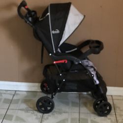 LIKE NEW KOLCRAFT UMBRELLA LIGHT WEIGHT STROLLER 