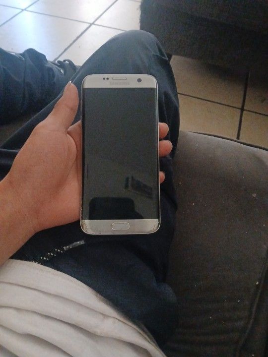Samsung Galaxy S7 Edge $25