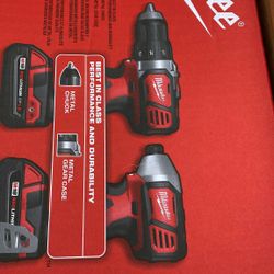 Milwaukee Combo Driles 