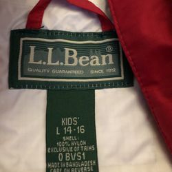Rain Jacket Llbean Size L 14 Youth  . Great Condition 