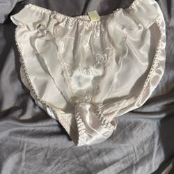 Vintage 1990’s90’S Victoria’s Secret Bridal Panty