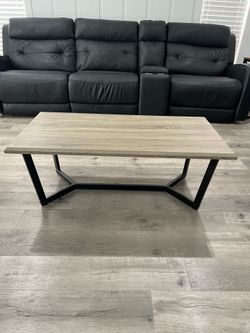 Coffee table with two side tables