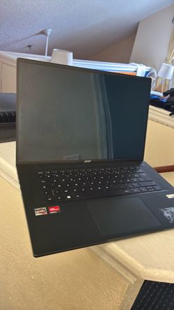 Acer Swift Edge 16 OLED | 16GB RAM | Works w/ External Monitor