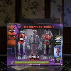 Five Nights at Freddy's Endo Series Roxanne Wolf Figure Set