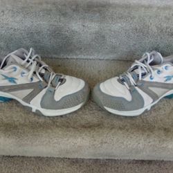 REEBOK TENNIS SHOES SIZE (12)