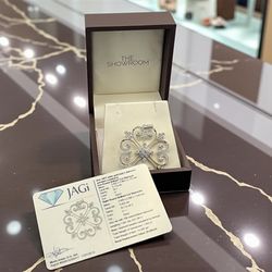 18K WHITE-GOLD DIAMOND PENDANT 