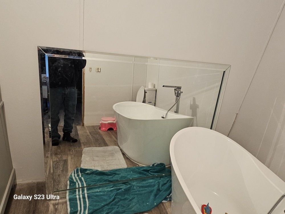 wall mirrors for bathroom
