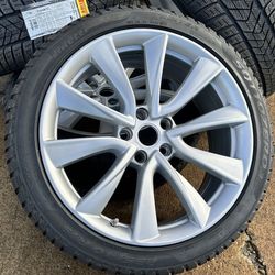 (4)  2021 Tesla 3 Model OEM Factory 19 OEM Wheels Rims Pirelli WINTER tires TPMS