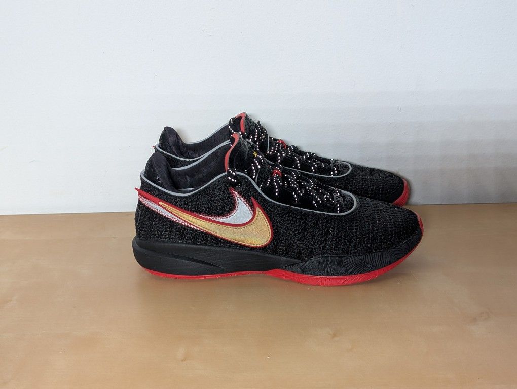 Nike LeBron 20 XX Trinity Miami Heat Black Red Sneakers DJ5423-001 Men's Size 9
