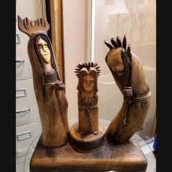 ORIGINAL SIGNED WOOD SCULPTURE THE HOLY FAMILY