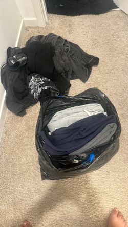 BRAND NEW NEVER USED, lots Of Men’s Clothing That’s Never Been Worn And Cheap