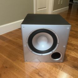Polkaudio PSW10 10” powered subwoofer