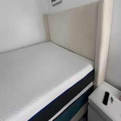61inch Queen Bed with 2 Memory Foam Mattresses 