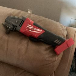 Milwaukee 41/2. 8 Inch Grinder  Fuel Brushless