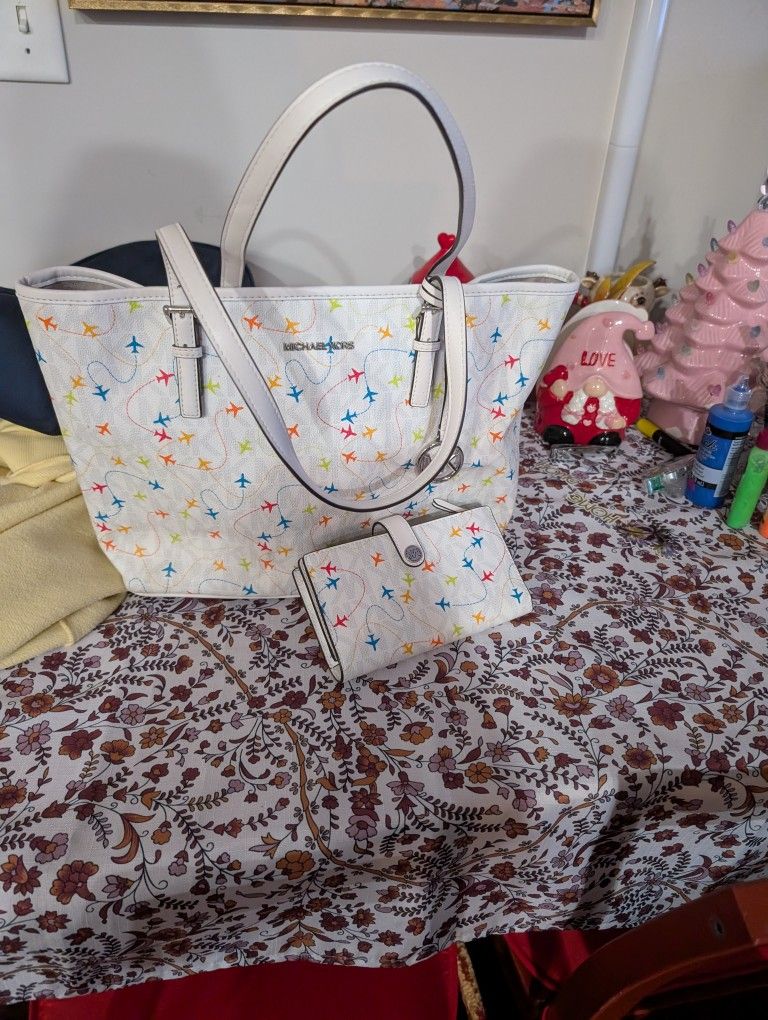 Michael Kors Purse And Wallet