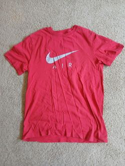 Boys Nike Tshrit Sz S (Red)