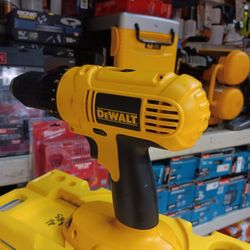 DeWalt 1/2"(12.7mm) Cordless Hammer Drill/Driver.  Tool-Only 