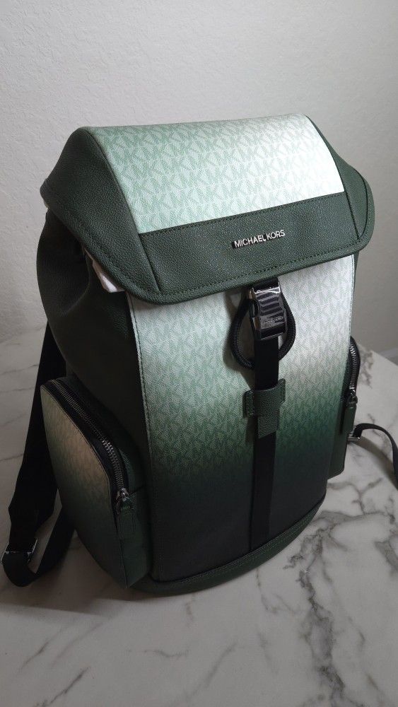 Cooper Medium Ombre Signature Logo City Backpack