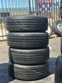 SET OF TIRE 215 60 16 MICHELIN 85% LIFE