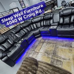 ✨️ Sectional Sofa ✨️ Furniture Sectionals, Bedrooms, Dining Avail 