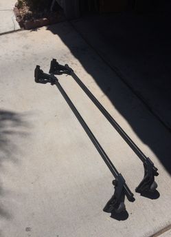 Thule locking roof rack.