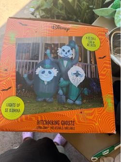 Disney Gemmy Inflatable Haunted Mansion Hitchhiking Ghosts 6ft Halloween Outdoor