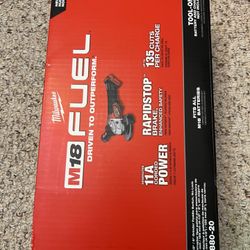 Milwaukee M18 Fuel Brushless  4-1/2 in./5 in. Grinder w/Paddle Switch (Tool Only)