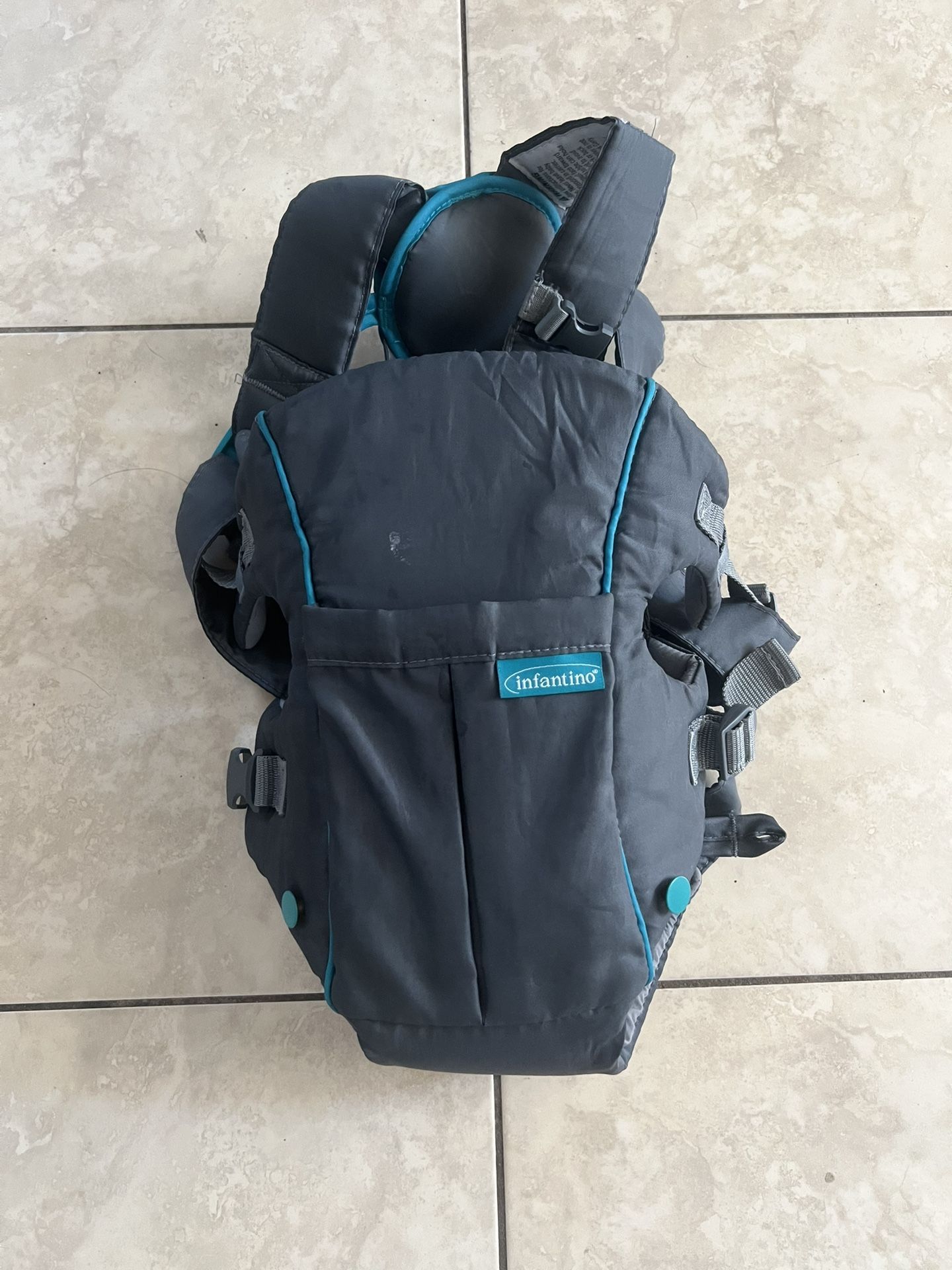 Infantino Baby carrier