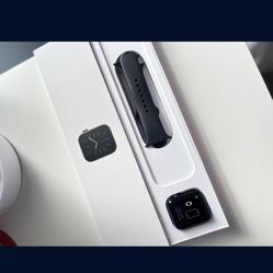 Apple Watch (Series 3 42MM)