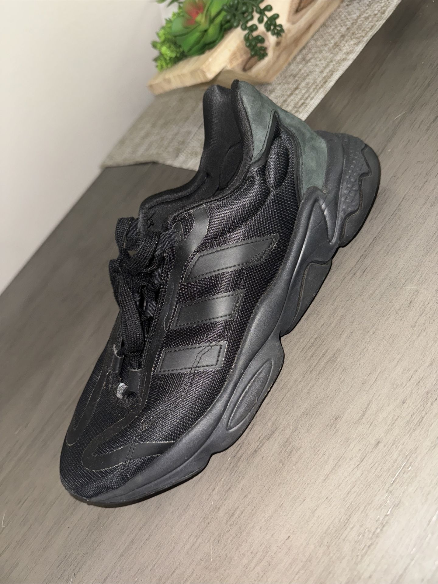 Adidas EVM Size 11’5 Men